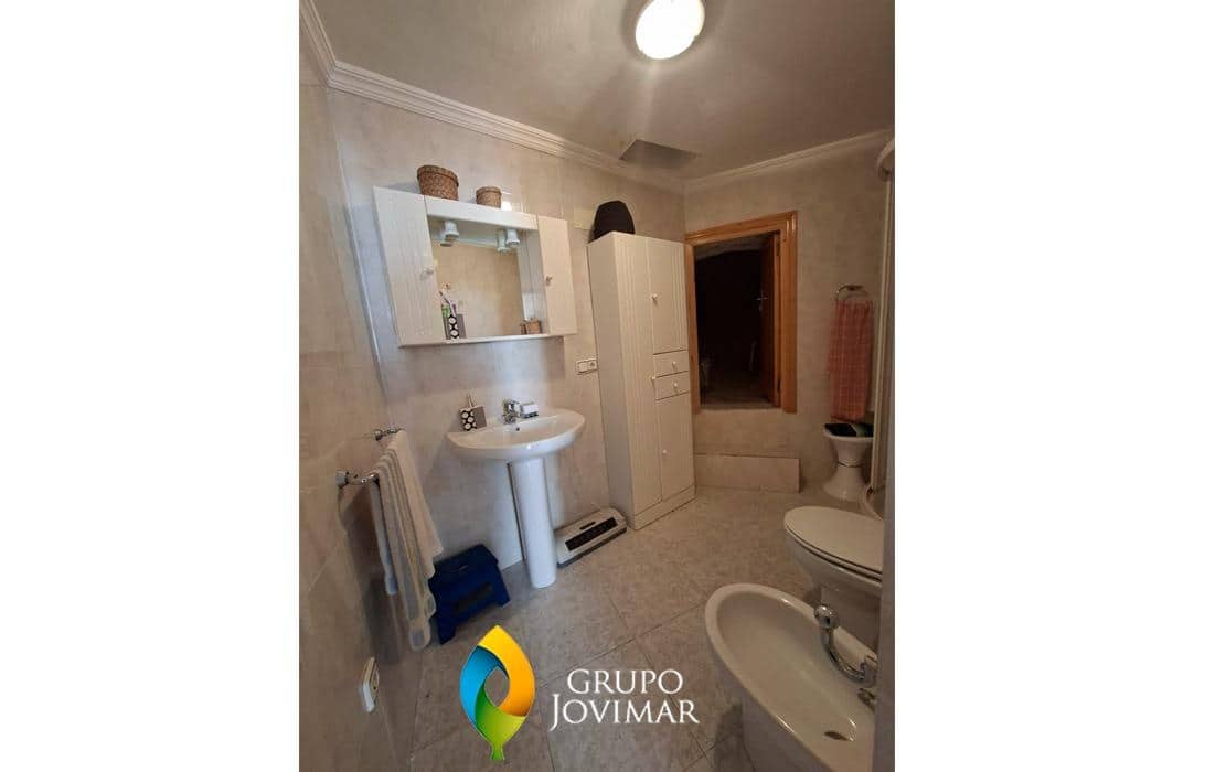3 bedroom Townhouse for sale in Hueneja - € 33,000 (Ref: 9820644)