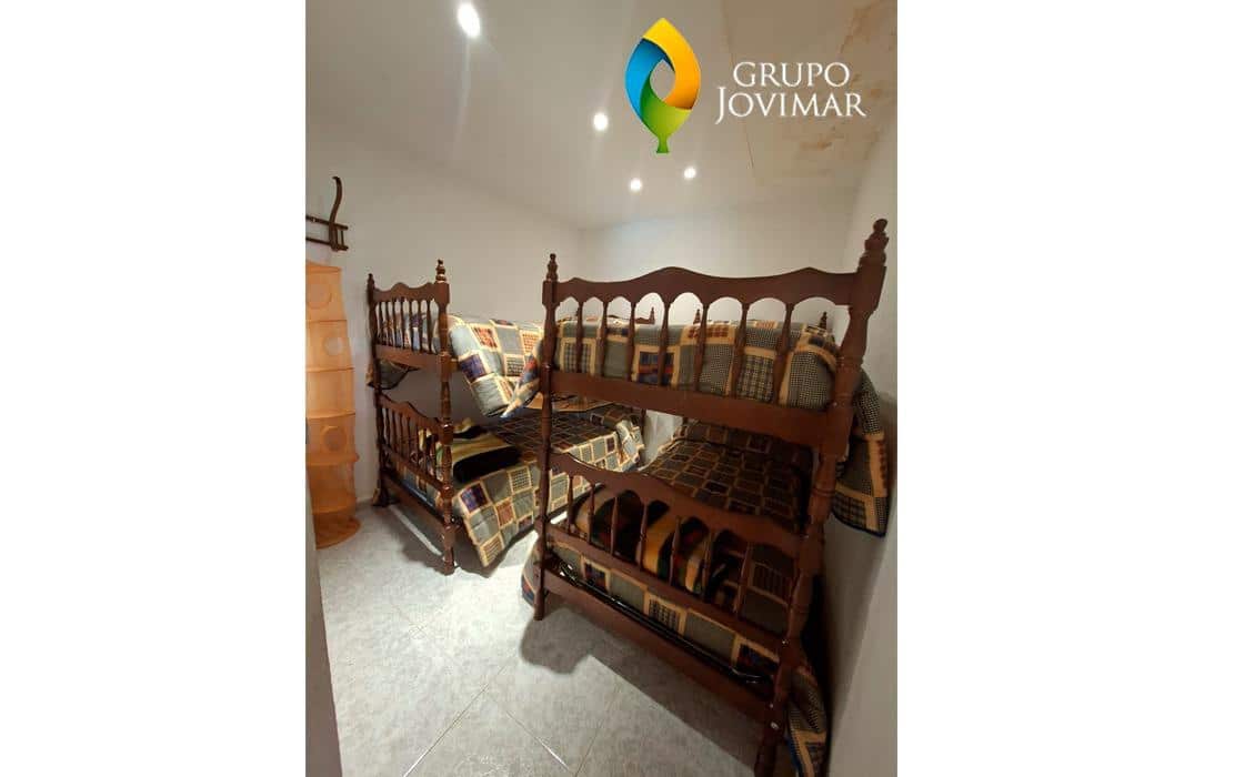 3 bedroom Townhouse for sale in Hueneja - € 33,000 (Ref: 9820644)
