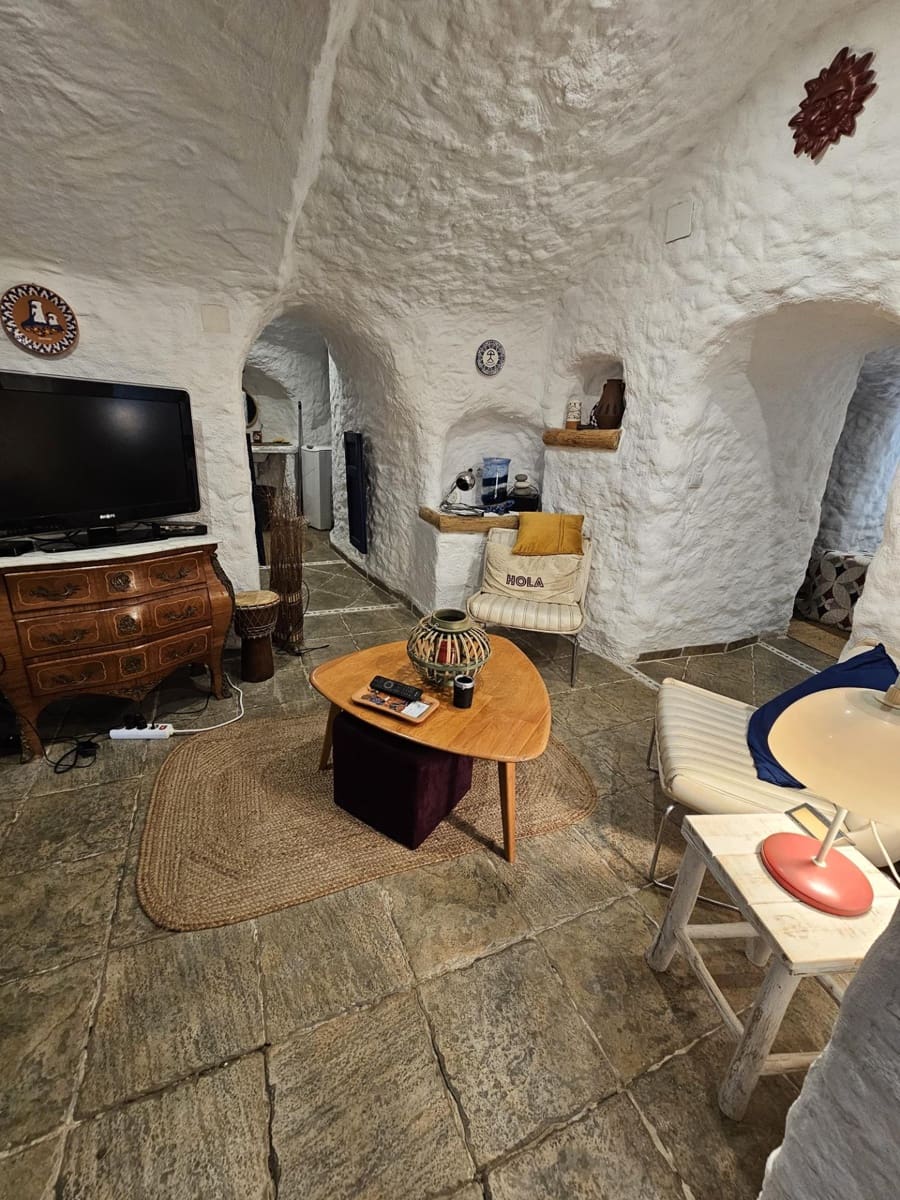 1 soverom Grottehus til salgs i Guadix - € 49 000 (Ref: 9851905)