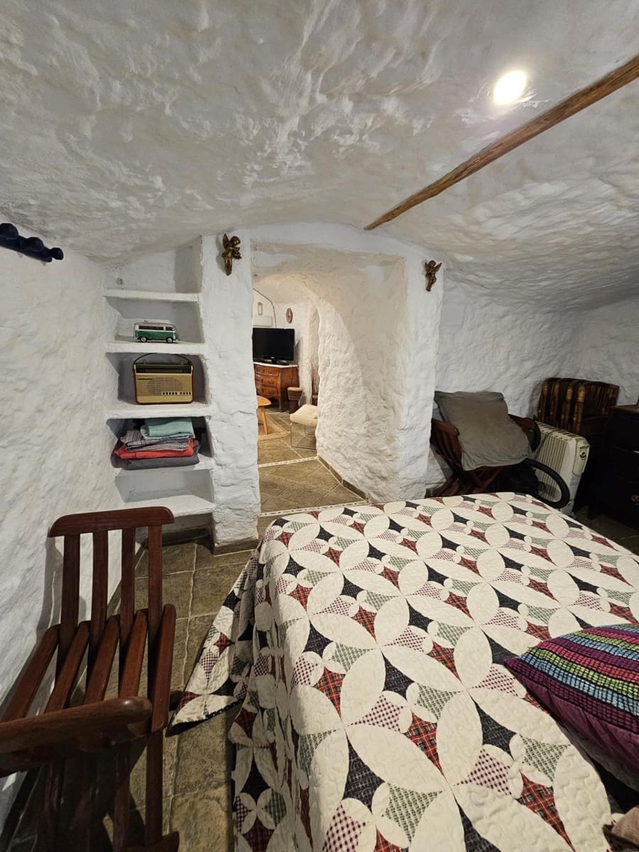 1 soverom Grottehus til salgs i Guadix - € 49 000 (Ref: 9851905)