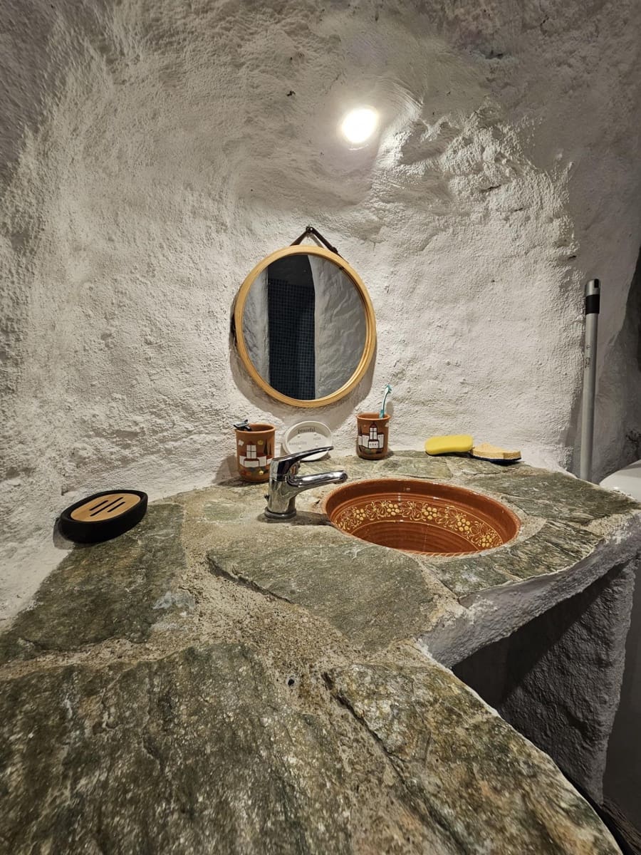 1 soverom Grottehus til salgs i Guadix - € 49 000 (Ref: 9851905)