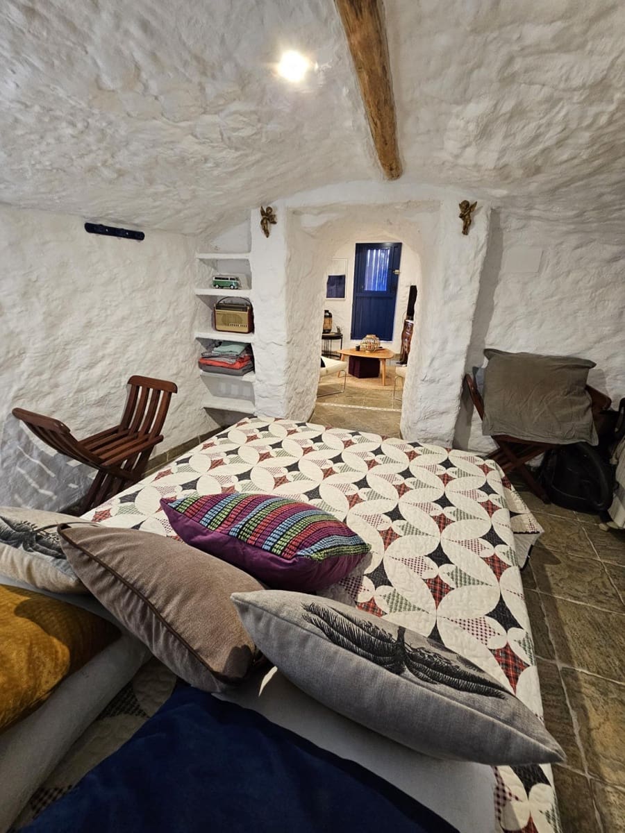 1 soverom Grottehus til salgs i Guadix - € 49 000 (Ref: 9851905)