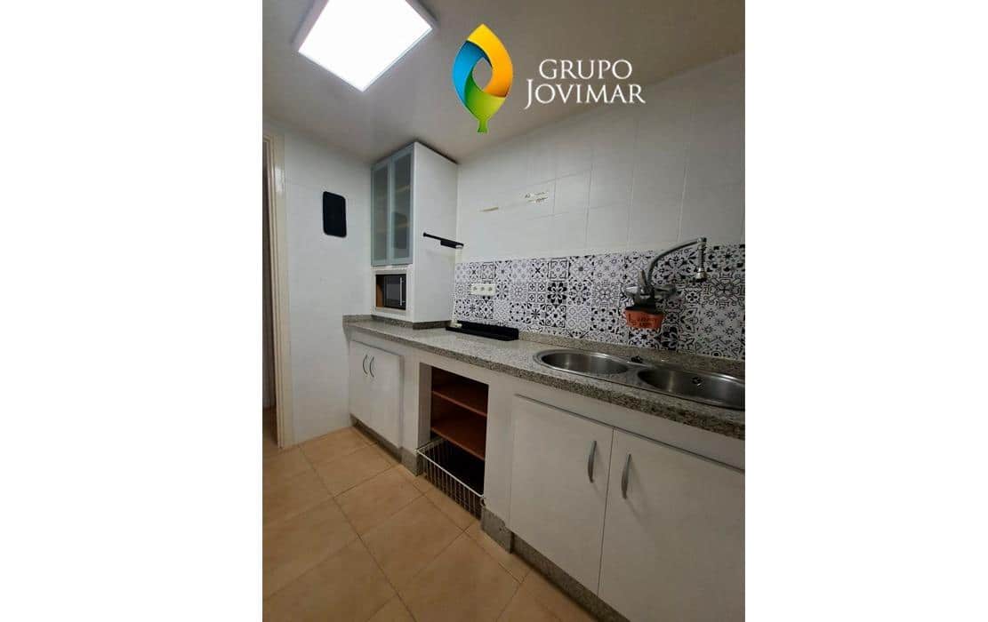 5 bedroom Townhouse for sale in Guadix with garage - € 138,000 (Ref: 9920564)