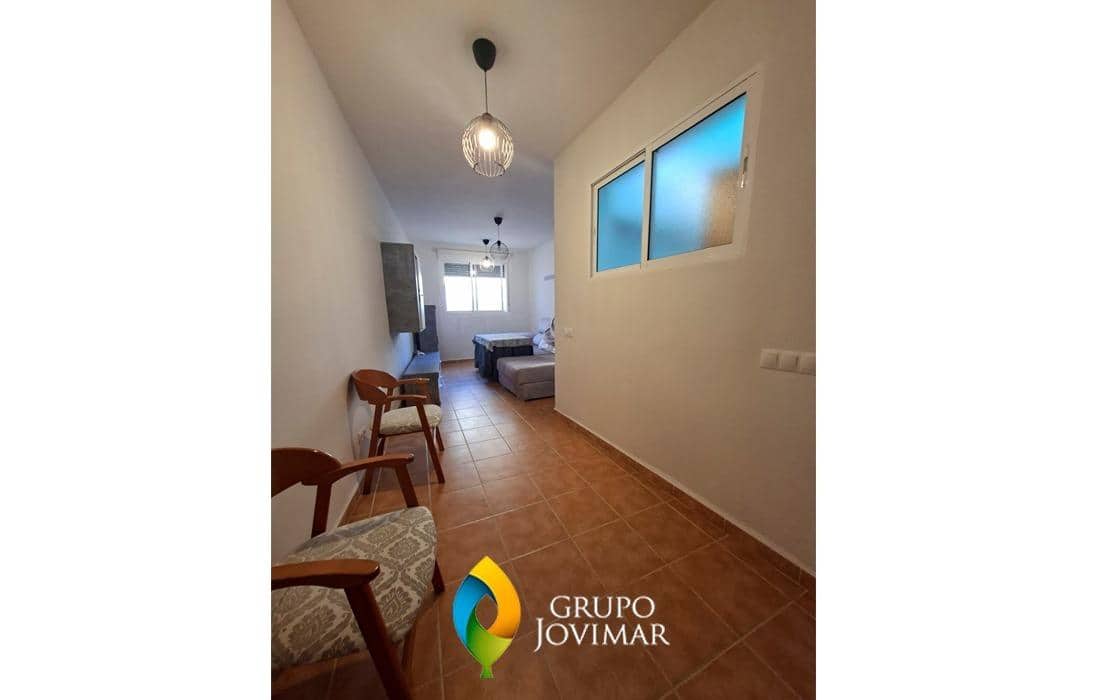 5 bedroom Townhouse for sale in Guadix with garage - € 138,000 (Ref: 9920564)
