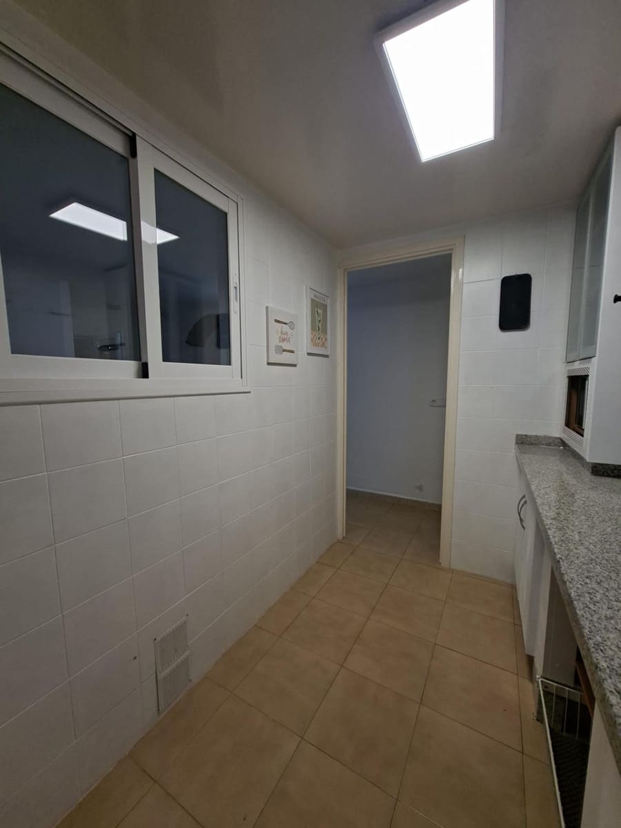 5 camera da letto Casa in vendita in Guadix con garage - 129.900 € (Rif: 9920564)