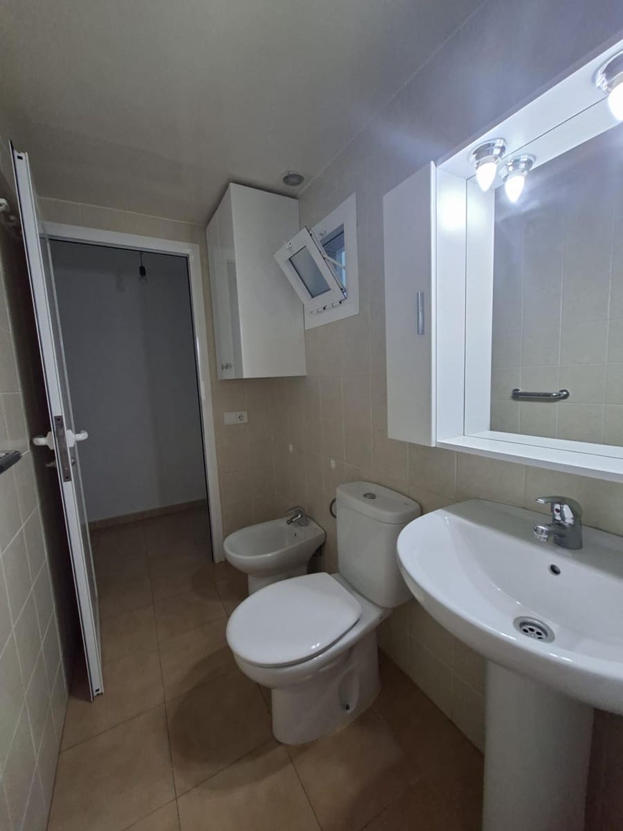 5 camera da letto Casa in vendita in Guadix con garage - 129.900 € (Rif: 9920564)