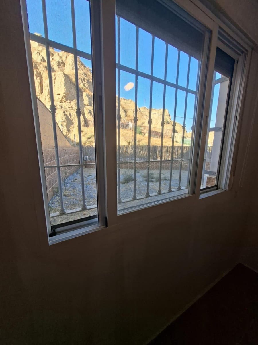 5 camera da letto Casa in vendita in Guadix con garage - 129.900 € (Rif: 9920564)