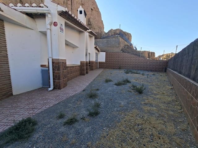 5 camera da letto Casa in vendita in Guadix con garage - 129.900 € (Rif: 9920564)