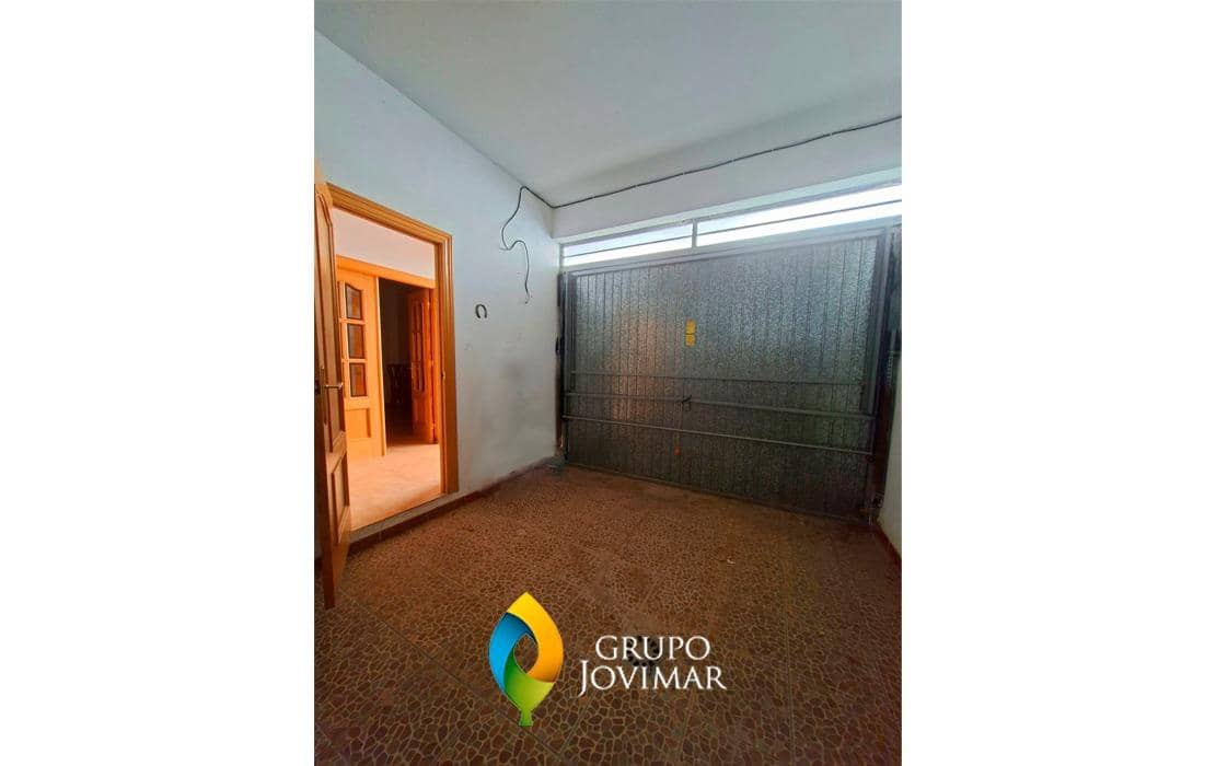4 soveværelse Lejlighed til salg i Jerez del Marquesado med garage - € 135.500 (Ref: 9990817)