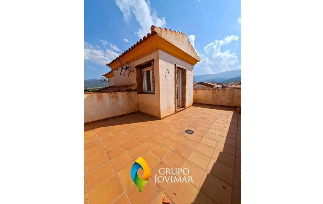 4 soveværelse Lejlighed til salg i Jerez del Marquesado med garage - € 135.500 (Ref: 9990817)
