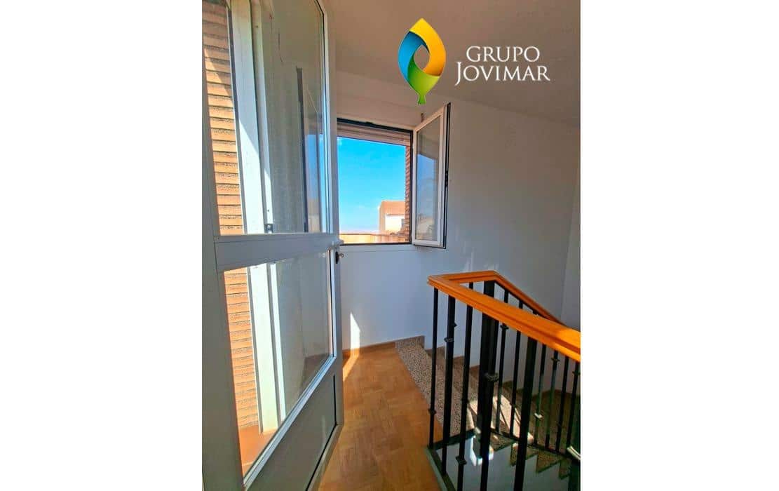 4 soveværelse Lejlighed til salg i Jerez del Marquesado med garage - € 135.500 (Ref: 9990817)