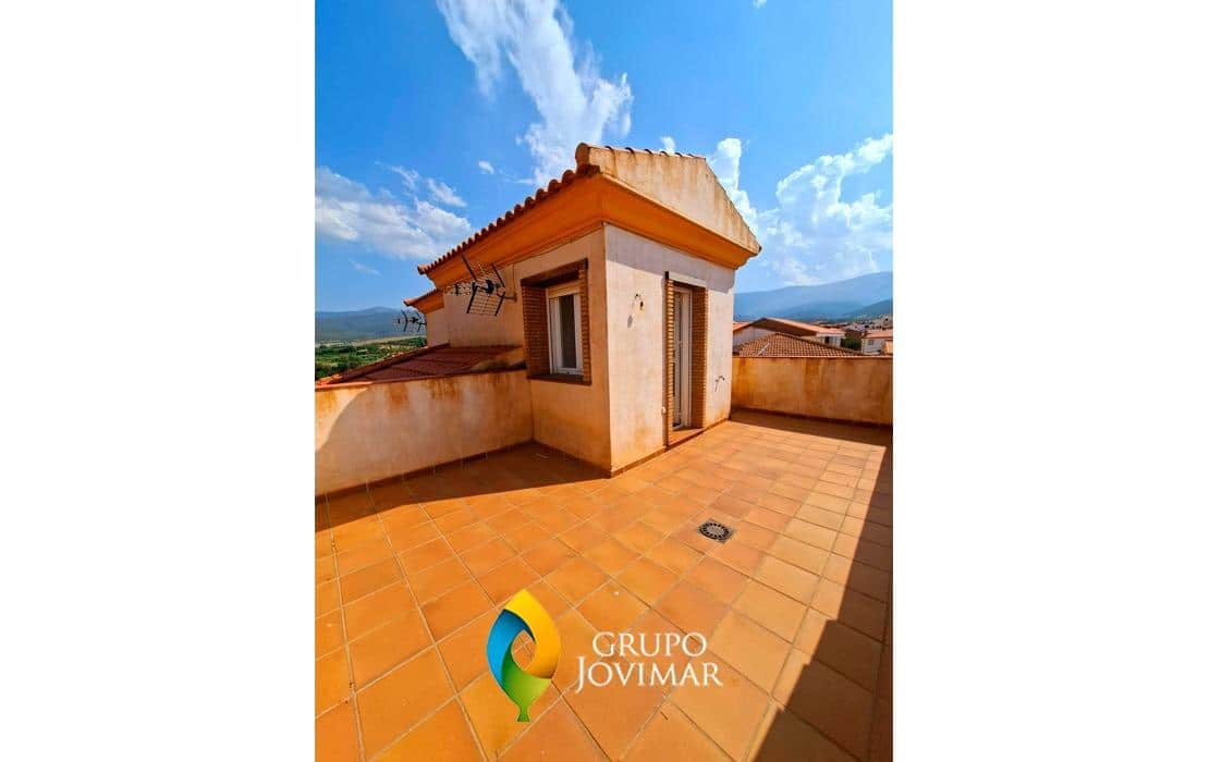 4 soveværelse Lejlighed til salg i Jerez del Marquesado med garage - € 135.500 (Ref: 9990817)