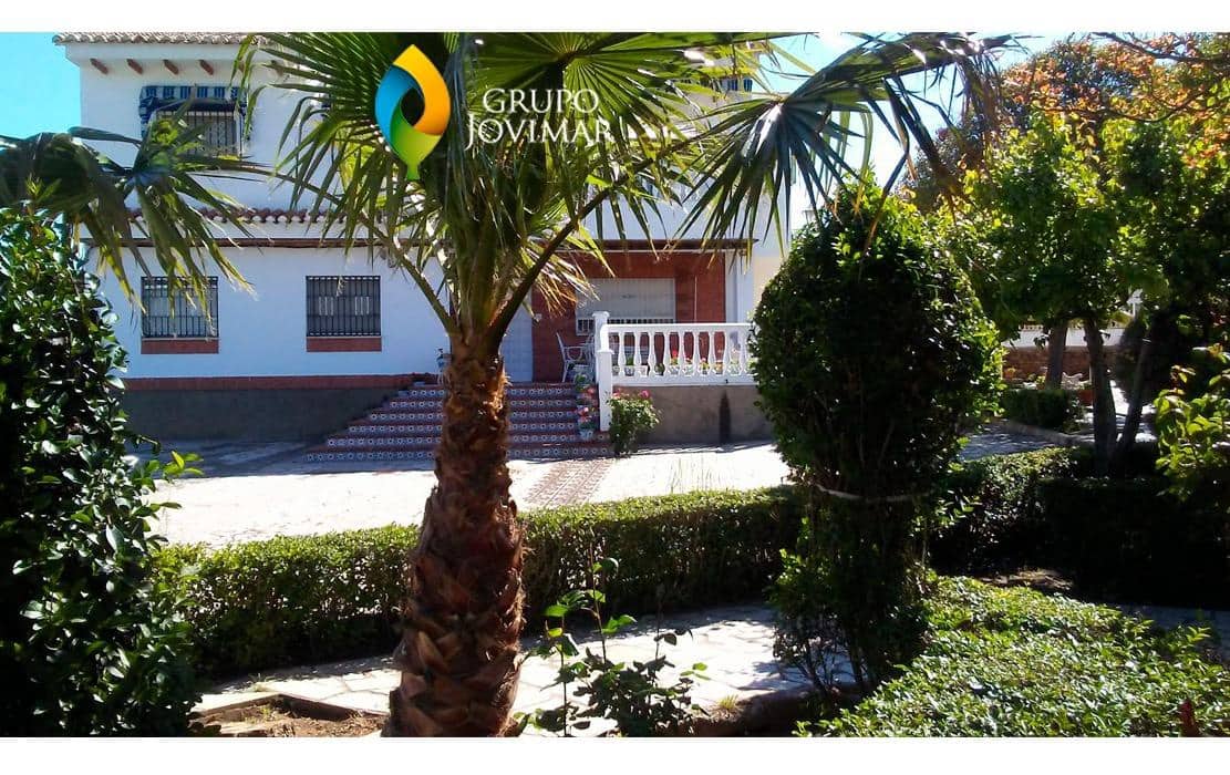 6 bedroom Villa for sale in Guadix with pool garage - € 299,500 (Ref: 9990818)