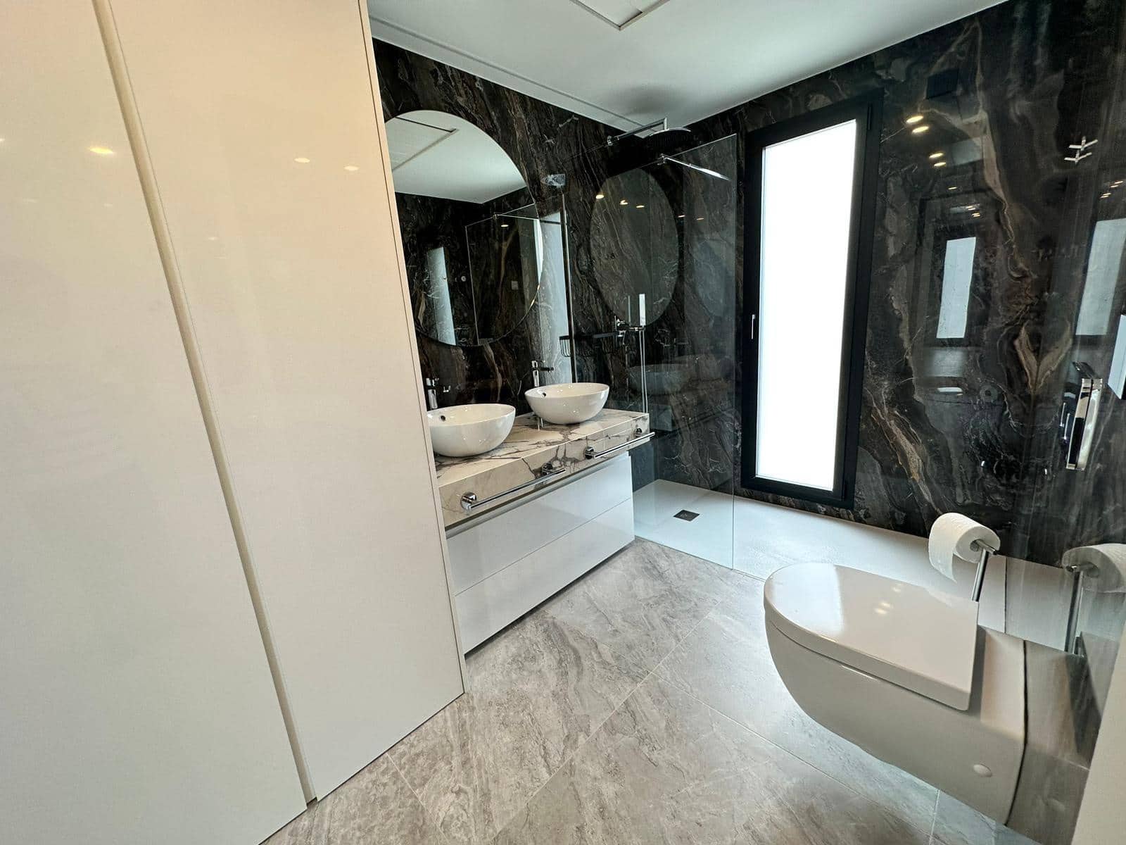 4 soveværelse Villa til salg i Finestrat med swimmingpool - € 1.750.000 (Ref: 8090563)