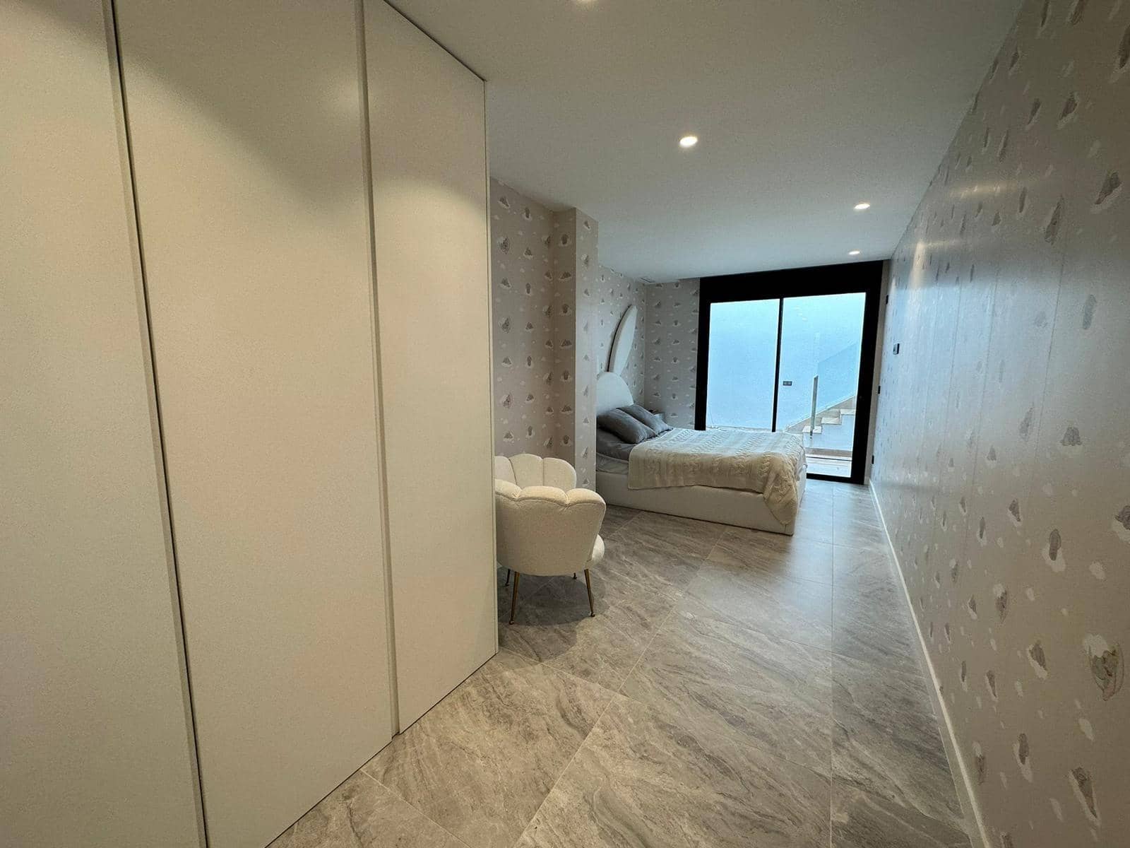 4 soveværelse Villa til salg i Finestrat med swimmingpool - € 1.750.000 (Ref: 8090563)