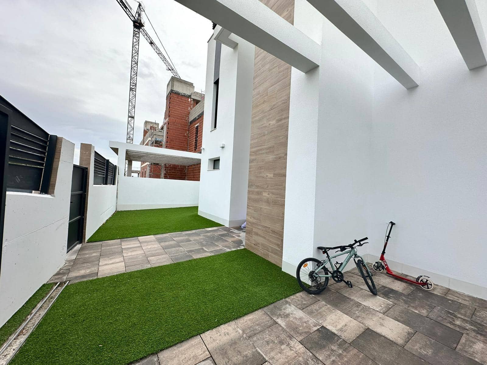 4 soveværelse Villa til salg i Finestrat med swimmingpool - € 1.750.000 (Ref: 8090563)