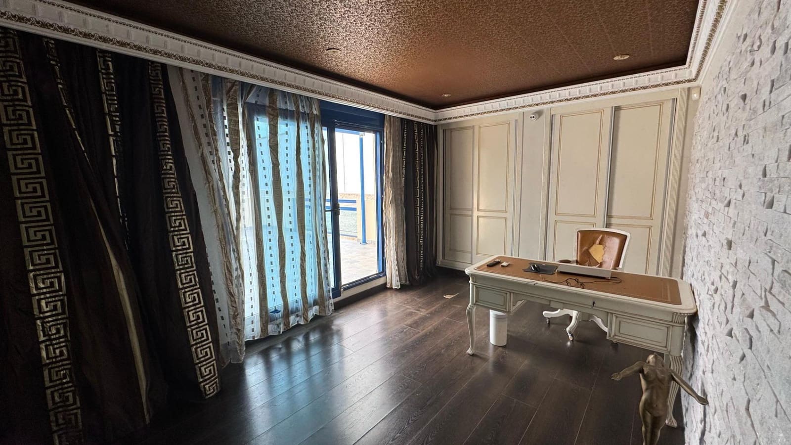 5 bedroom Villa for rent in Altea with pool garage - € 3,500 (Ref: 9719868)