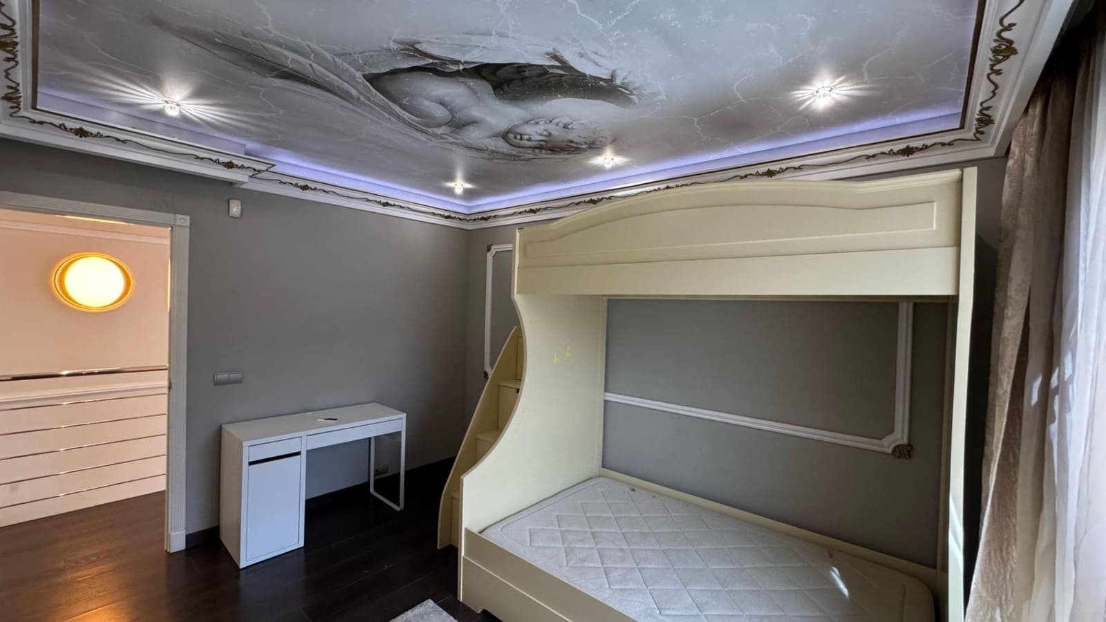 5 bedroom Villa for rent in Altea with pool garage - € 3,500 (Ref: 9719868)