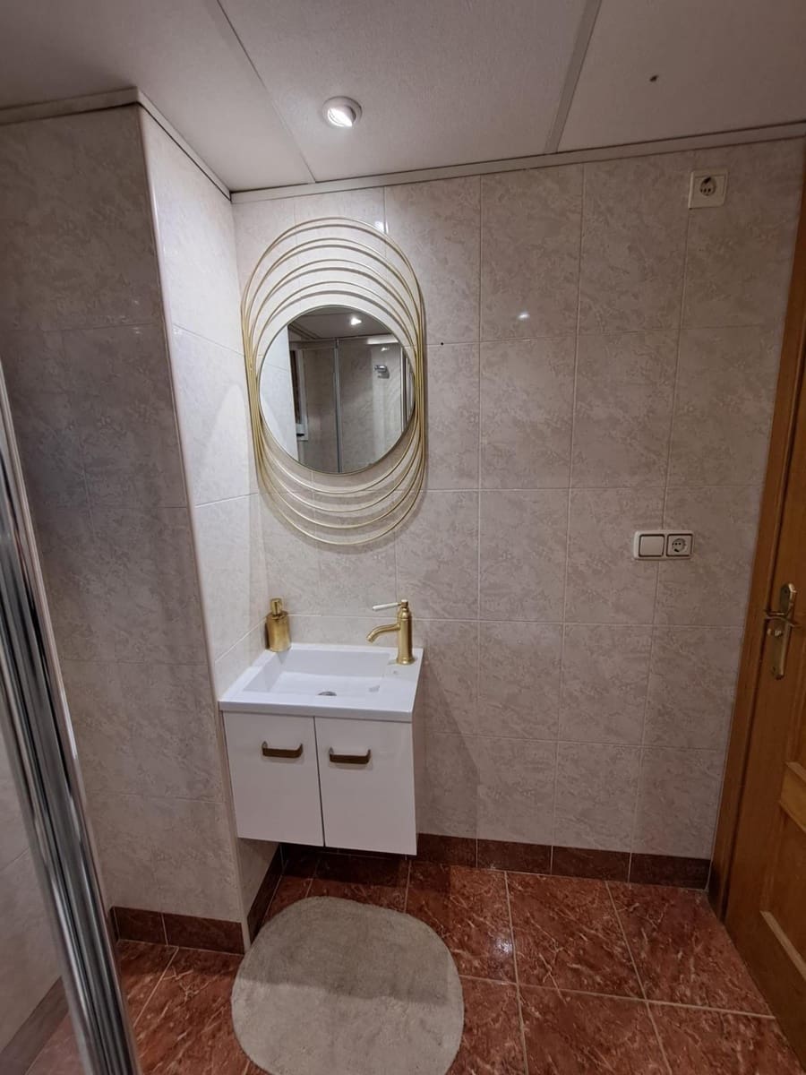 2 bedroom Apartment for sale in La Villajoyosa / Vila Joiosa with garage - € 290,000 (Ref: 9719875)