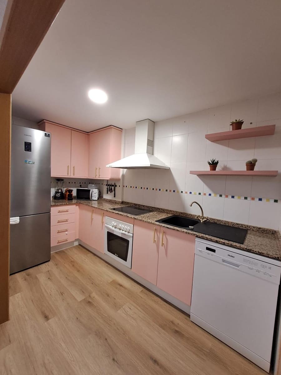 2 bedroom Apartment for sale in La Villajoyosa / Vila Joiosa with garage - € 290,000 (Ref: 9719875)