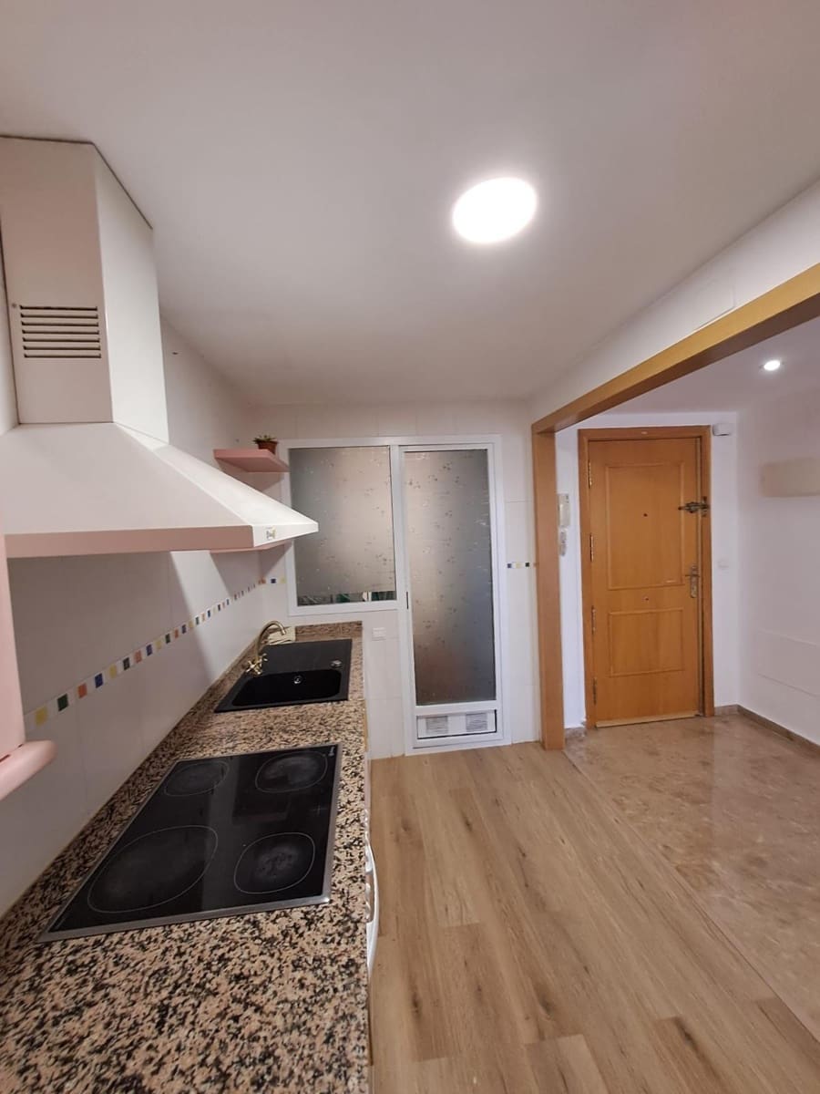 2 bedroom Apartment for sale in La Villajoyosa / Vila Joiosa with garage - € 290,000 (Ref: 9719875)