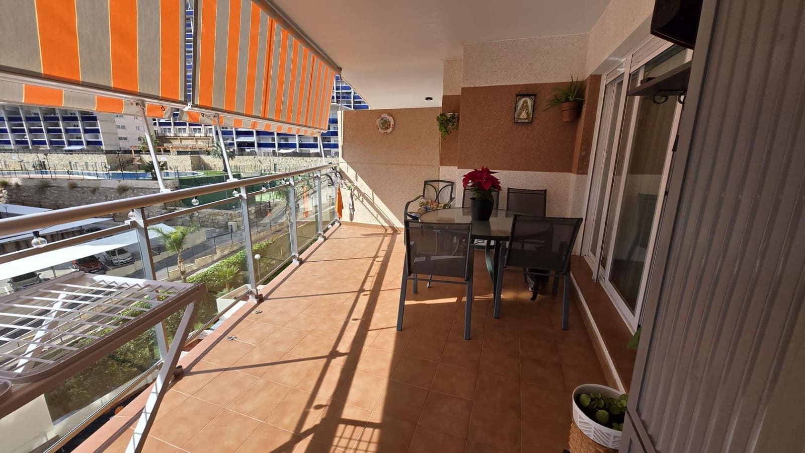 2 Zimmer Apartment zu verkaufen in La Villajoyosa / Vila Joiosa mit Pool Garage - 285.000 € (Ref: 9719876)