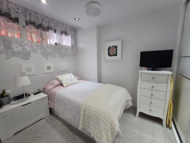 1 sypialnia Apartament na sprzedaż w Rincón de Loix, Benidorm z basenem - 199 000 € (Ref: 9721651)