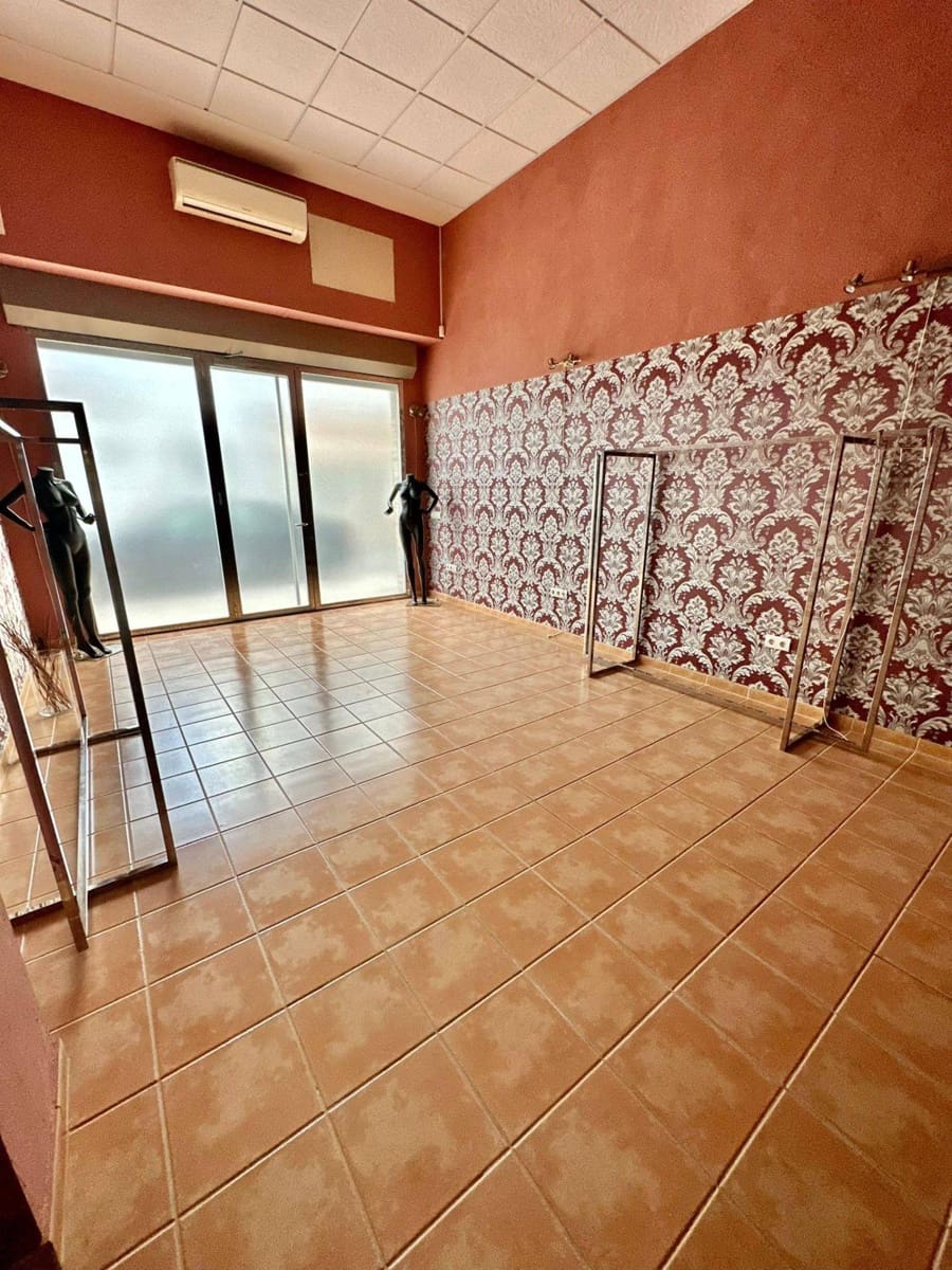 Commercial for rent in Altea - € 1,700 (Ref: 9721652)