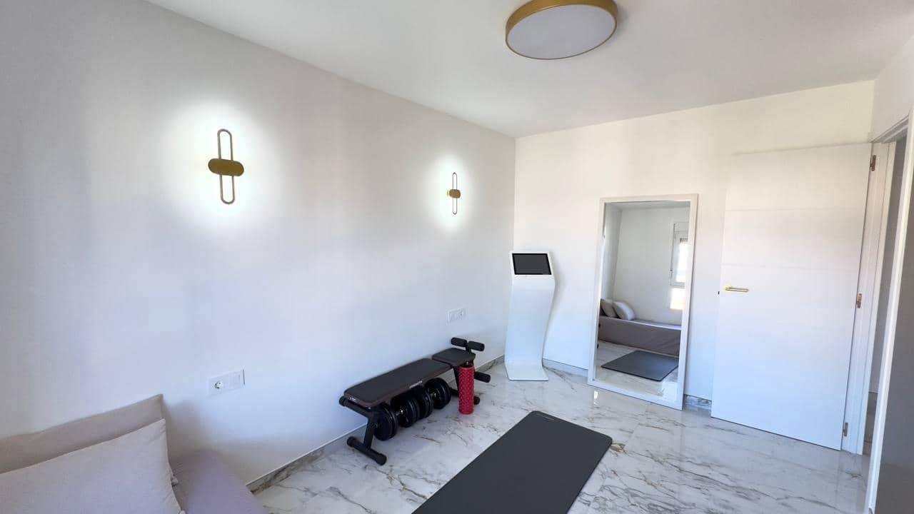 3 soveværelse Lejlighed til salg i Benidorm med swimmingpool - € 520.000 (Ref: 9730231)