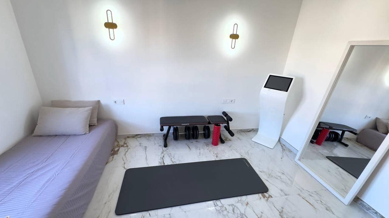 3 soveværelse Lejlighed til salg i Benidorm med swimmingpool - € 520.000 (Ref: 9730231)