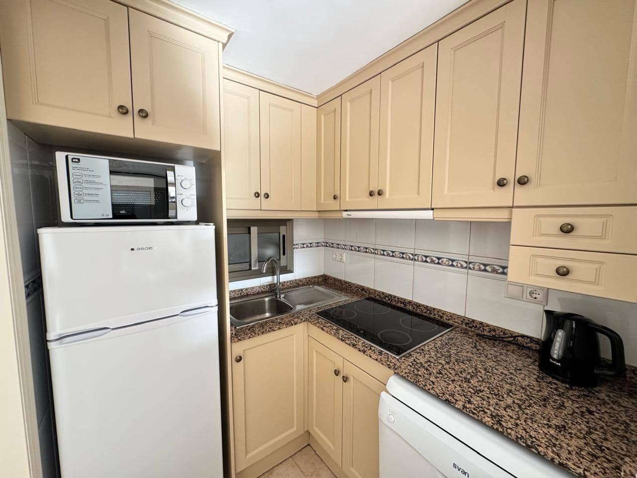 2 bedroom Apartment for sale in La Villajoyosa / Vila Joiosa with pool - € 240,000 (Ref: 9730233)