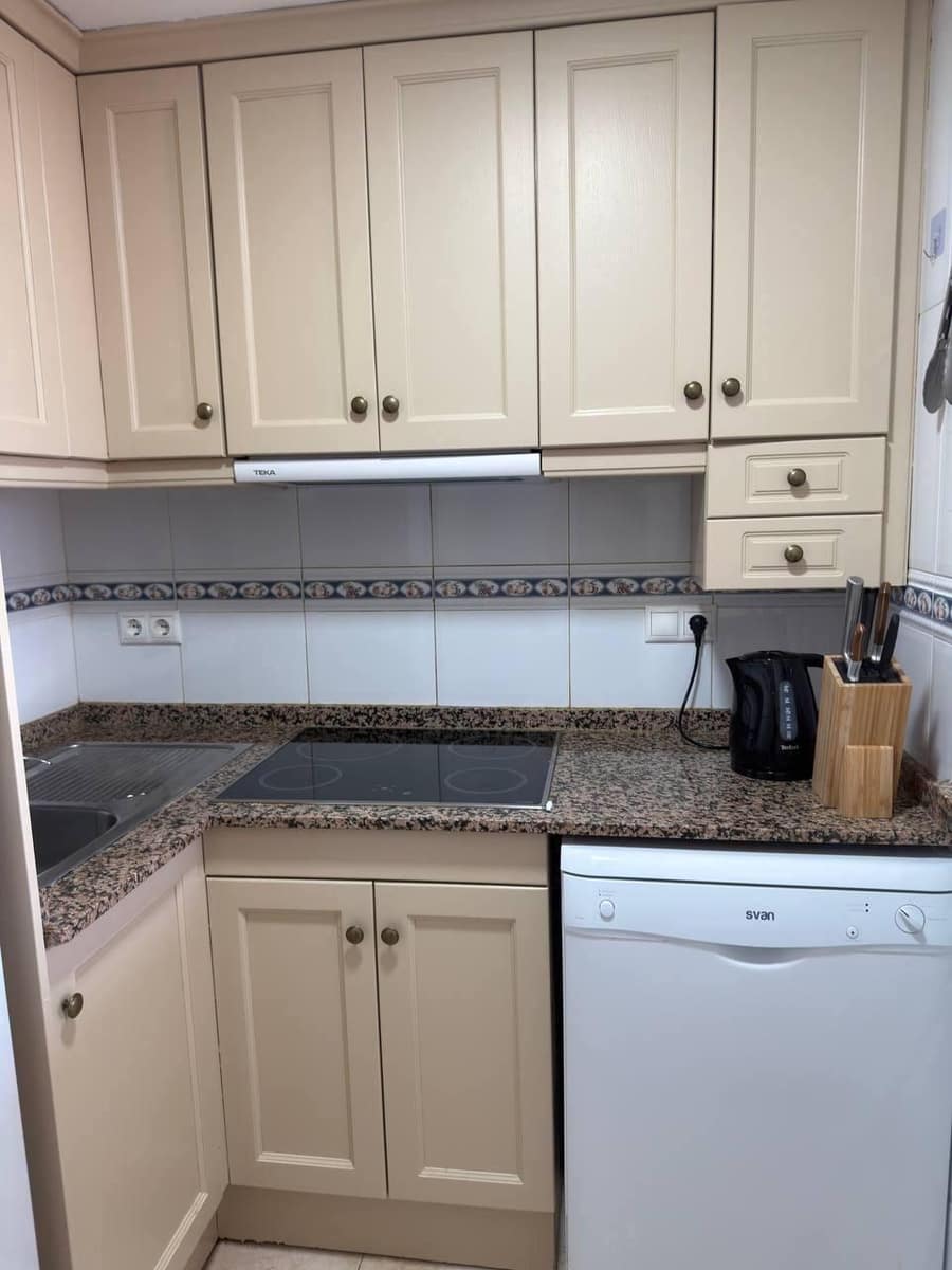 2 bedroom Apartment for sale in La Villajoyosa / Vila Joiosa with pool - € 240,000 (Ref: 9730233)