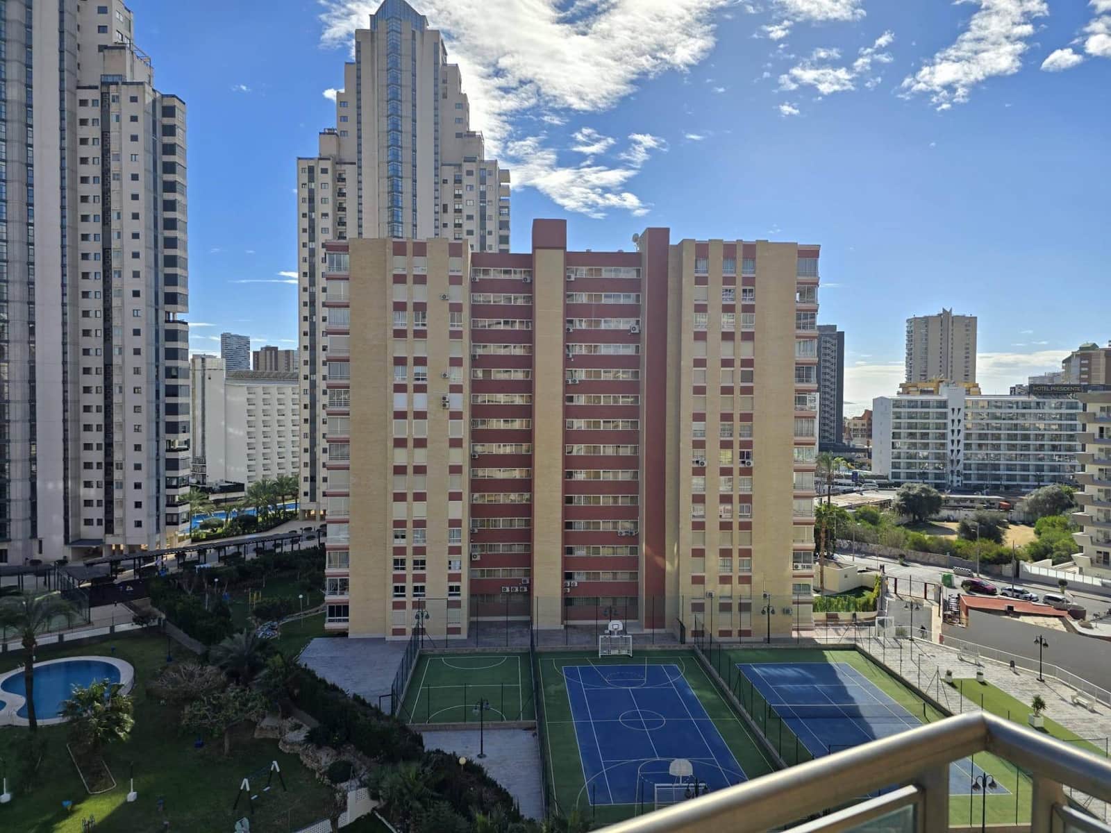 1 camera da letto Appartamento in vendita in Benidorm con piscina - 265.000 € (Rif: 9730235)