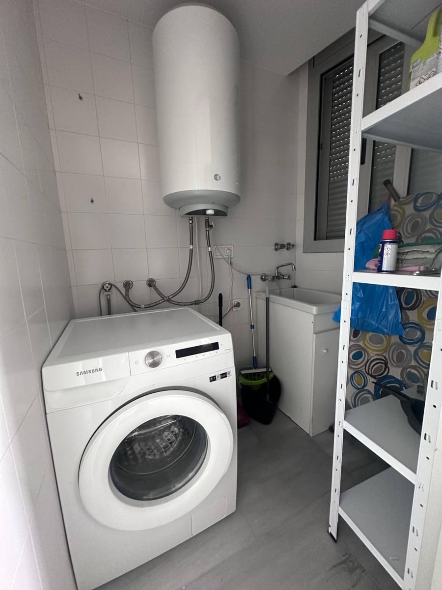 2 bedroom Apartment for sale in La Villajoyosa / Vila Joiosa with pool - € 285,000 (Ref: 9730236)