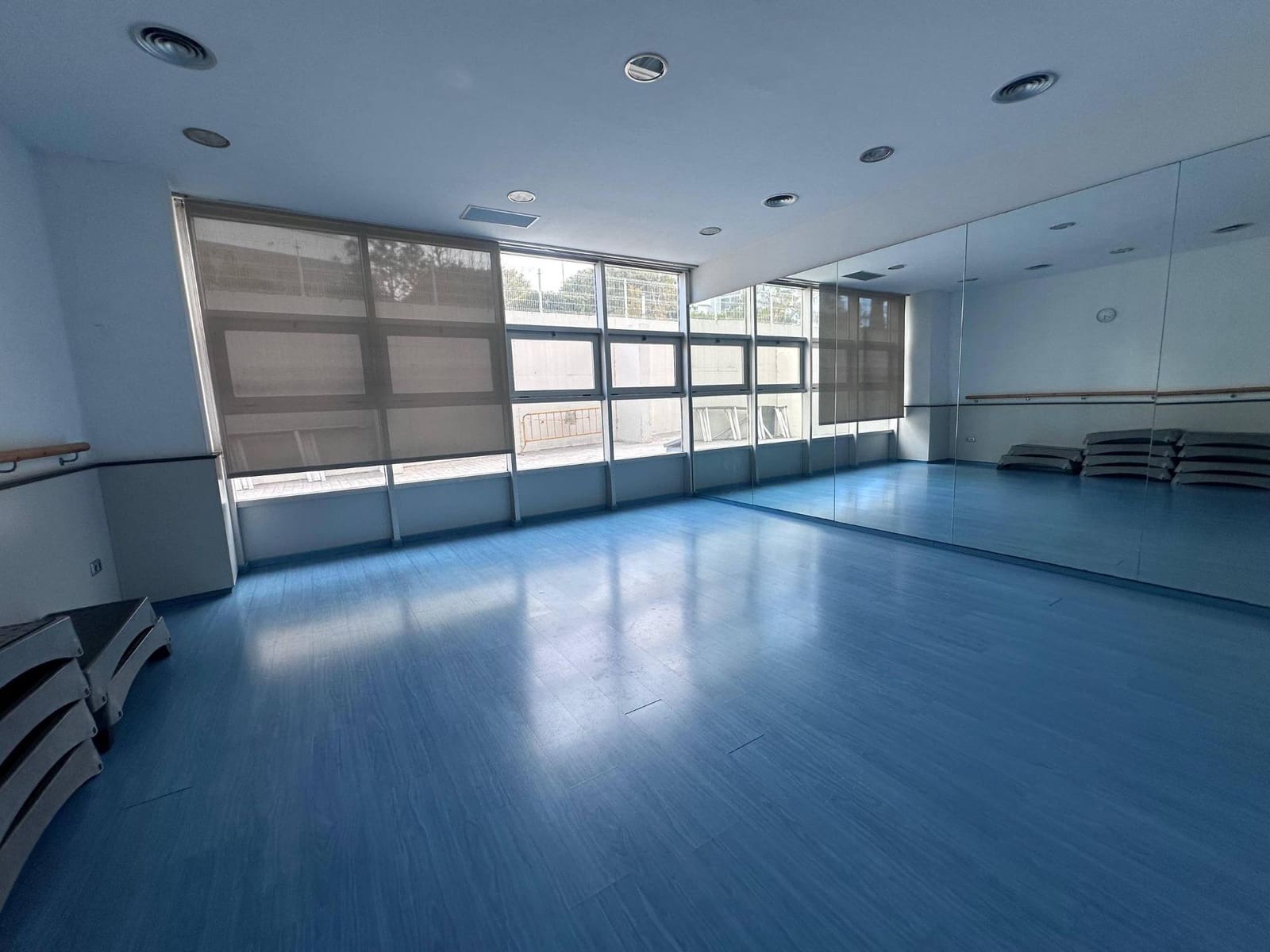 2 bedroom Apartment for sale in La Villajoyosa / Vila Joiosa with pool - € 285,000 (Ref: 9730236)