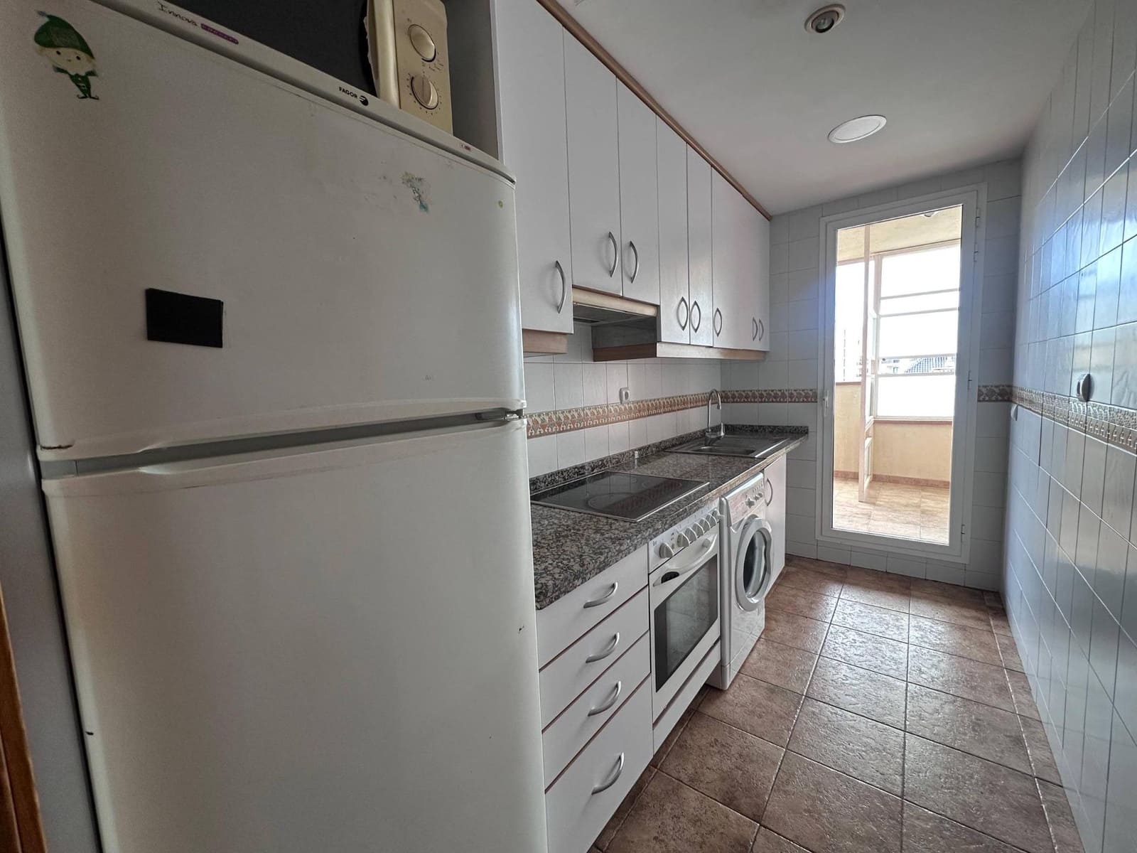 Apartment for sale in La Villajoyosa / Vila Joiosa with pool - € 215,000 (Ref: 9730237)