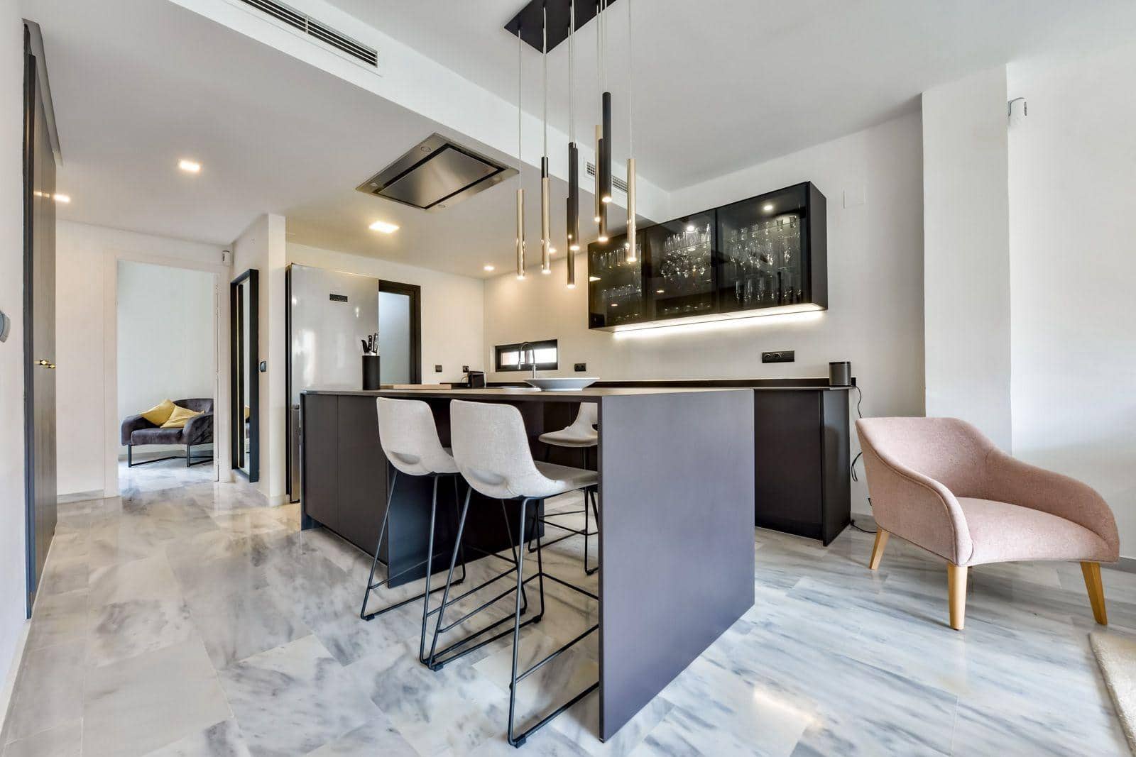 2 makuuhuone Huoneisto myytävänä paikassa La Villajoyosa / Vila Joiosa mukana uima-altaan 
autotalli - 350 000 € (Ref: 9738504)