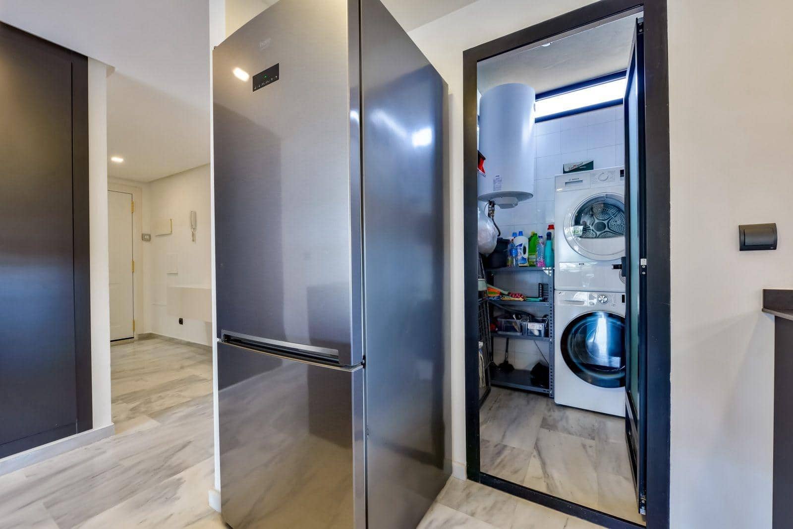 2 makuuhuone Huoneisto myytävänä paikassa La Villajoyosa / Vila Joiosa mukana uima-altaan 
autotalli - 350 000 € (Ref: 9738504)