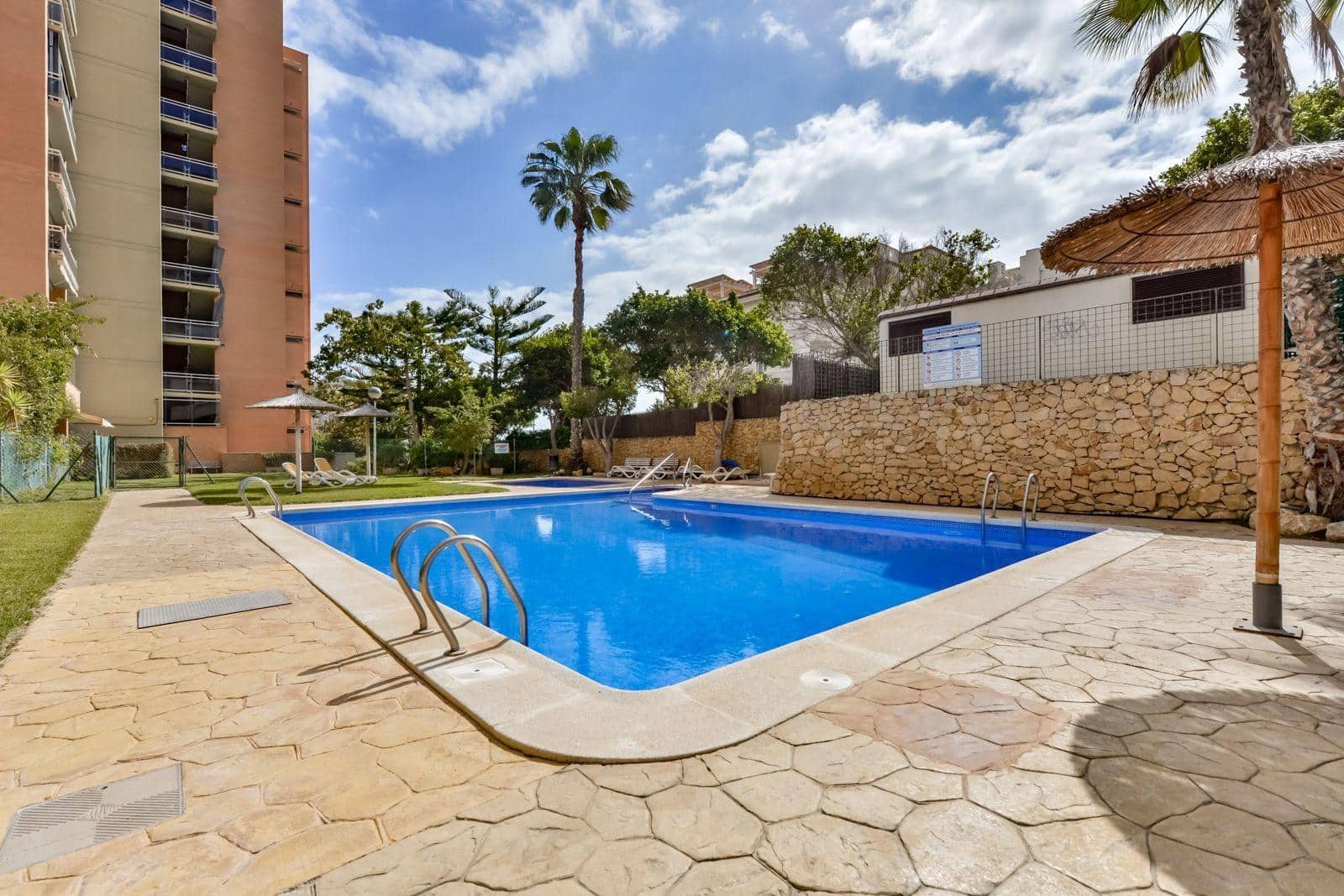 2 makuuhuone Huoneisto myytävänä paikassa La Villajoyosa / Vila Joiosa mukana uima-altaan 
autotalli - 350 000 € (Ref: 9738504)