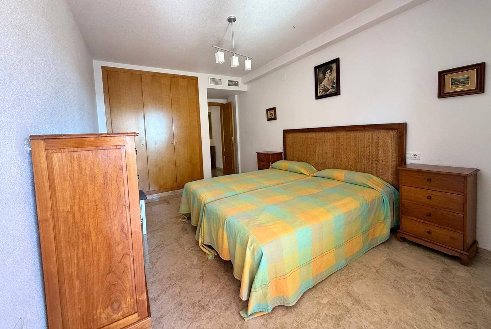 Apartamento de 2 habitaciones en La Villajoyosa / Vila Joiosa en venta con piscina garaje - 340.000 € (Ref: 9747807)