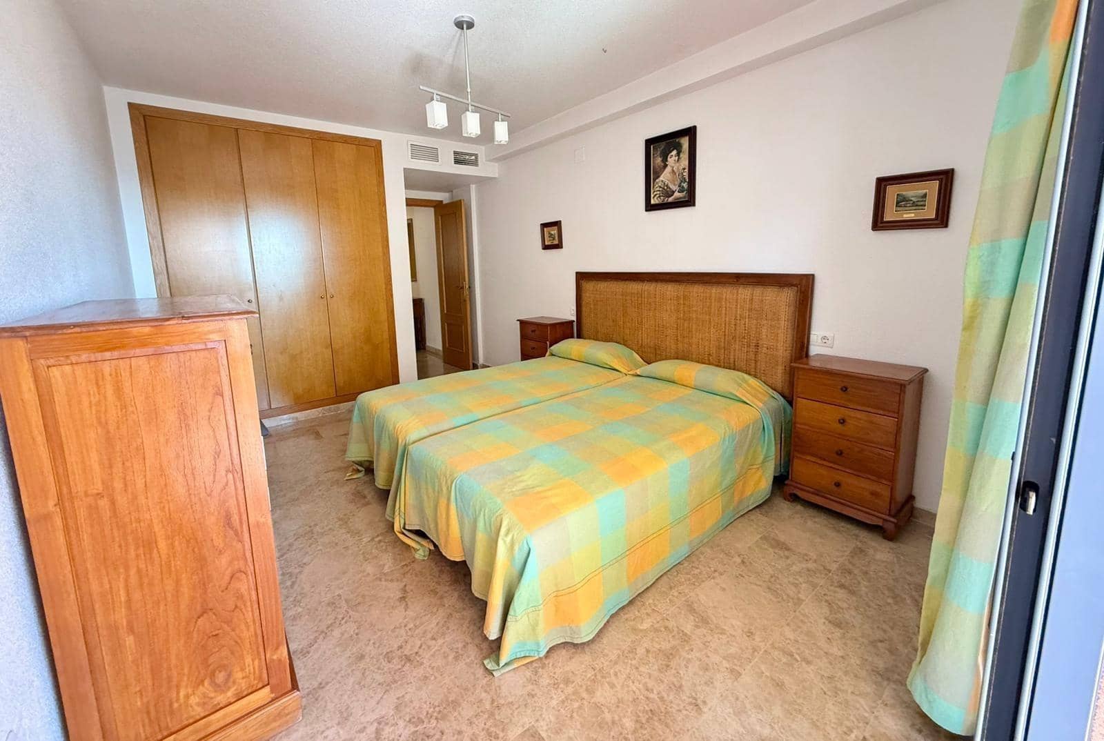 Apartamento de 2 habitaciones en La Villajoyosa / Vila Joiosa en venta con piscina garaje - 340.000 € (Ref: 9747807)