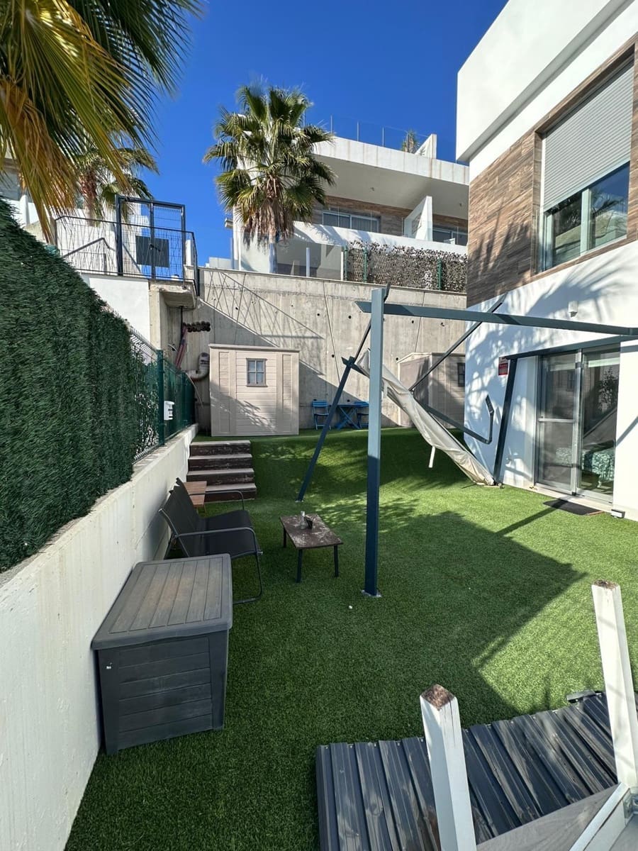 2 makuuhuone Asunto myytävänä paikassa Finestrat mukana uima-altaan 
autotalli - 340 000 € (Ref: 9747809)