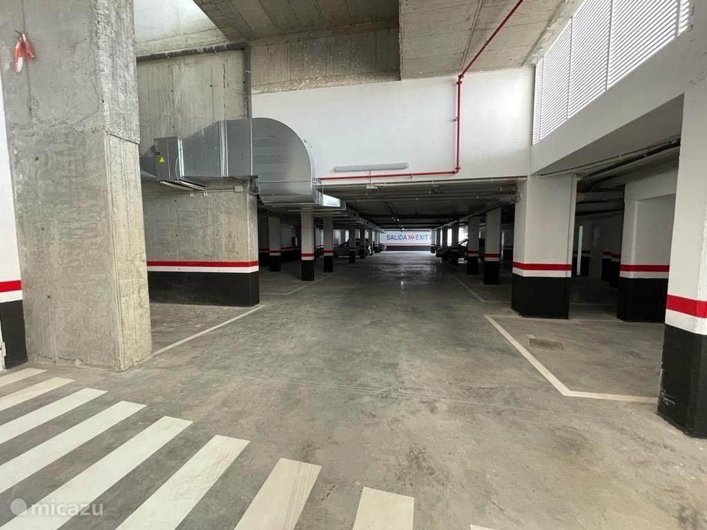 Chalet de 3 habitaciones en Finestrat en venta con piscina - 375.000 € (Ref: 9747810)