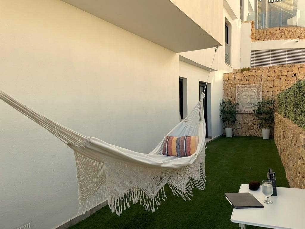 Chalet de 3 habitaciones en Finestrat en venta con piscina - 375.000 € (Ref: 9747810)