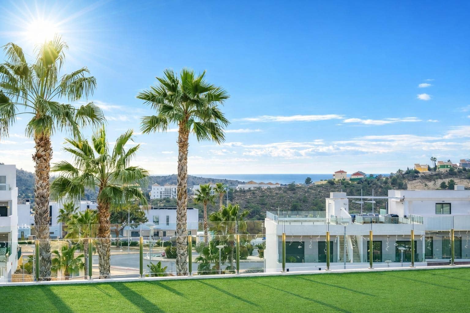 Chalet de 3 habitaciones en Finestrat en venta con piscina - 375.000 € (Ref: 9747810)