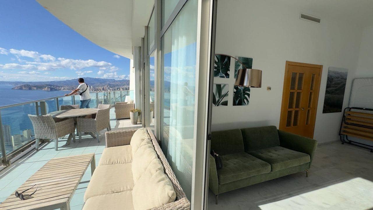 1 soverom Leilighet til salgs i Benidorm med svømmebasseng - € 449 000 (Ref: 9747812)