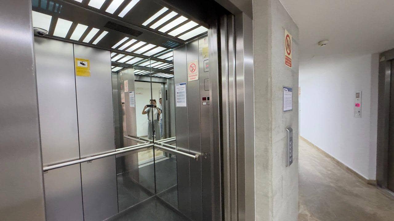 1 soverom Leilighet til salgs i Benidorm med svømmebasseng - € 449 000 (Ref: 9747812)