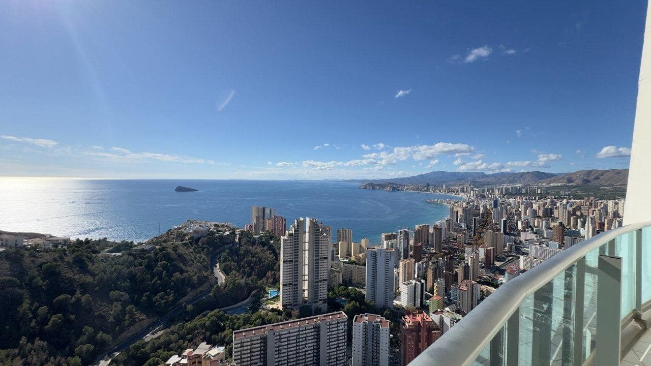 1 soverom Leilighet til salgs i Benidorm med svømmebasseng - € 449 000 (Ref: 9747812)