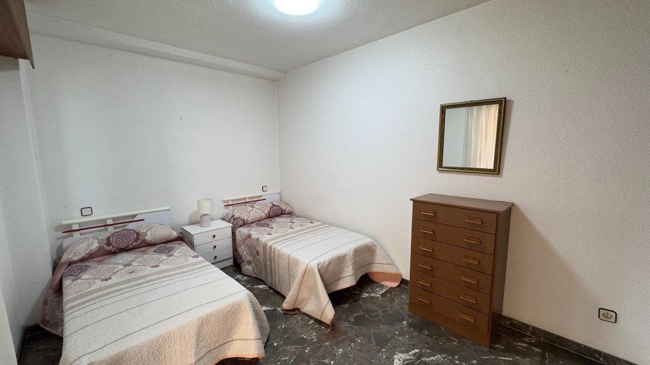 3 sypialnia Apartament na sprzedaż w Benidorm z basenem - 514 000 € (Ref: 9747814)