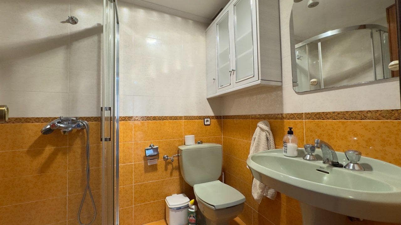 3 sypialnia Apartament na sprzedaż w Benidorm z basenem - 514 000 € (Ref: 9747814)